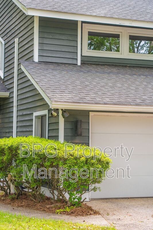 Photo - 15 Glenkirk Dr