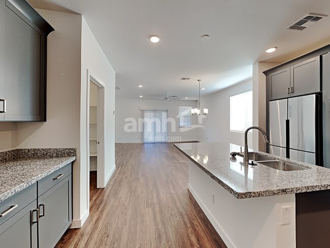 Photo - 4313 S 105th Dr