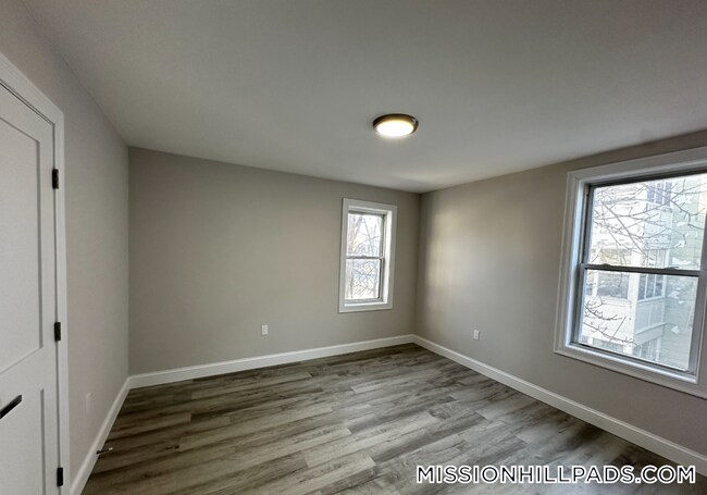 Photo - 55 Burrell St Unidad R