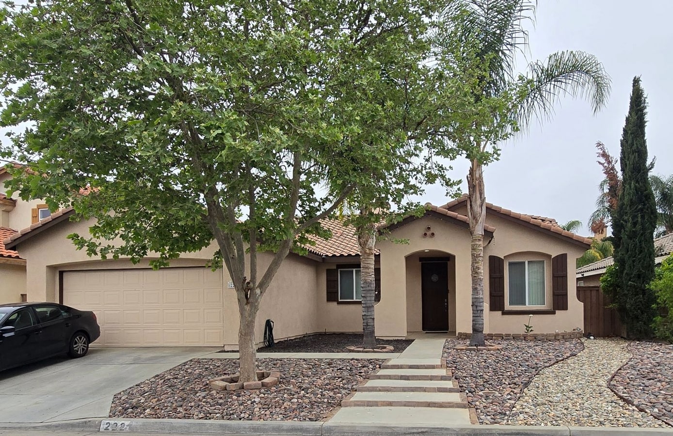 Three Bedroom Two Bath, plus an Office in Hemet! - Three Bedroom Two Bath, plus an Office in Hemet!