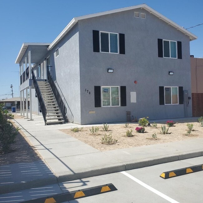 Building Photo - 172 W Alamo St Unit C
