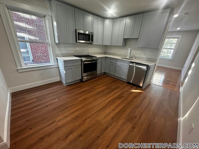 Photo - 72 Belden St Apartment Unit 2