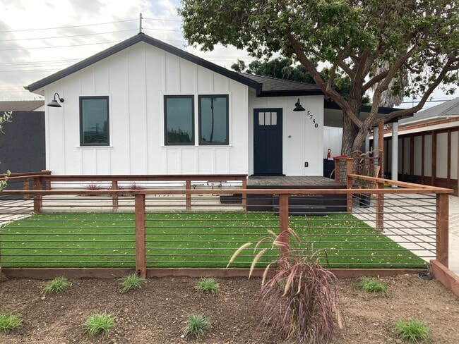 Photo - 5752 W 85th Pl Unit 5752