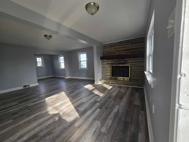 Photo - 1502 Market St