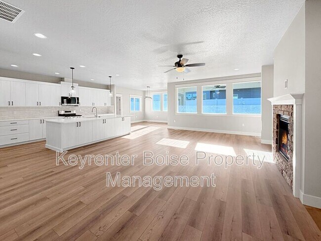 Photo - 4401 E Wedge St