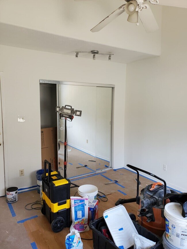 Photo - 2425 Holly Hall St Unit 116