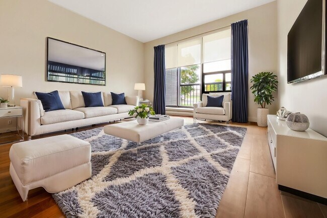 Photo - Pembridge Square