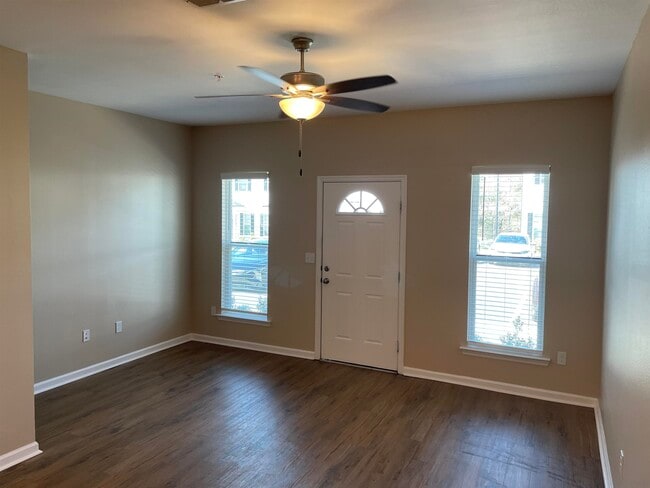 Photo - 2255 Del Carmel Way