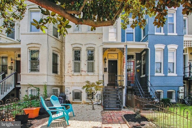 Photo - 1361 Maryland Ave NE Townhome
