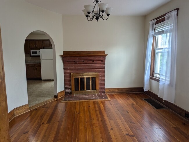 Photo - 11 Belmont St