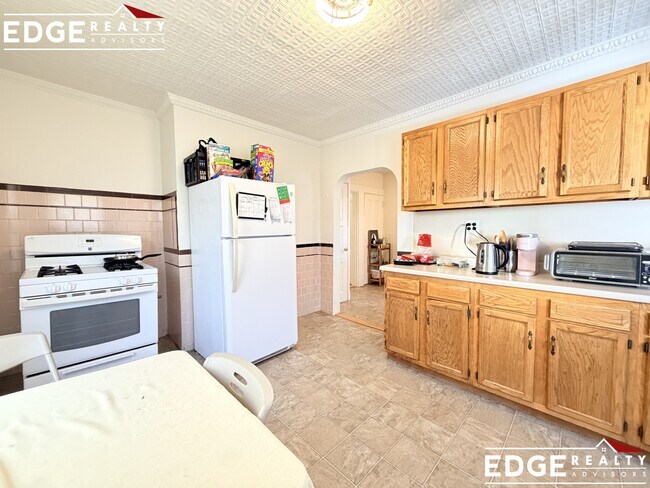 Photo - 33R Winship Pl