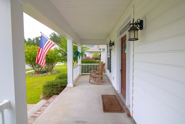 Photo - 4 Gresham Ln