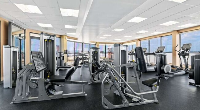 Photo - 1500 S Hayes St Unidad ID1262306P