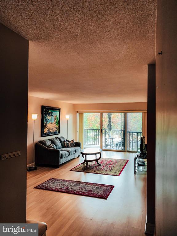 Photo - 1300 Army Navy Dr Unidad 303