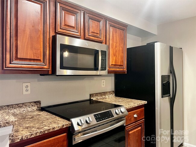 Photo - 1317 Maple Shade Ln