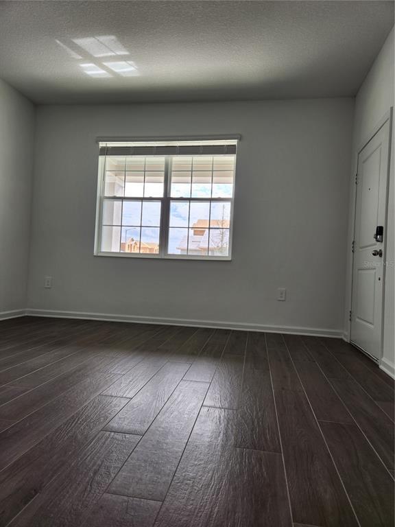 Photo - 997 Waterfall Blvd