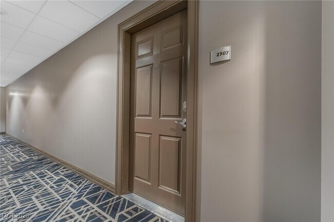 Photo - 150 S Las Vegas Blvd Unidad 2307 Rental
