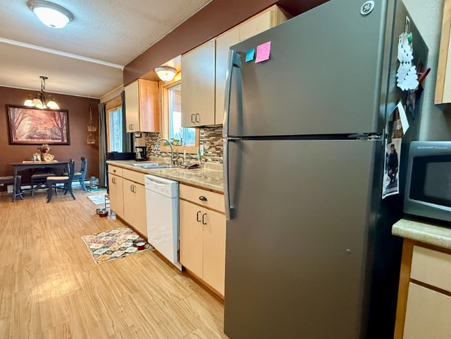 Photo - 328 Cougar Trail