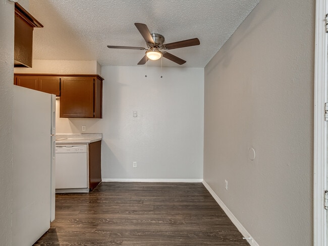 Sandhills - Dining Room