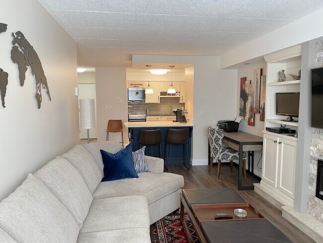 Photo - 360 Tecumseh Rd W Unité 102