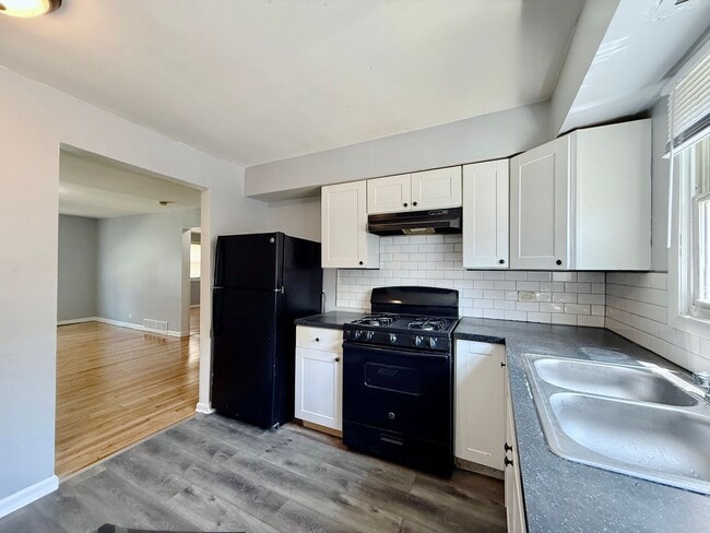 Photo - 122 N Menard Ave Unit 122 N Menard Ave -  1A