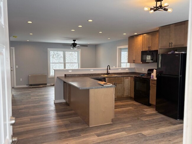 Photo - 867 Upper Pleasant Valley Rd