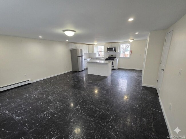 Photo - 28 Hasbrouck St