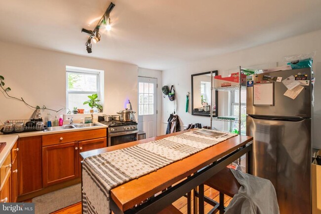 Photo - 1221 Marlborough St Apartment Unit R2