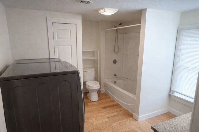 Photo - 64 Chase Ave Unit 2