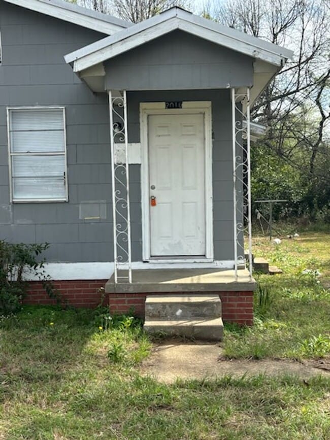 Photo - 2016 Woodlawn St