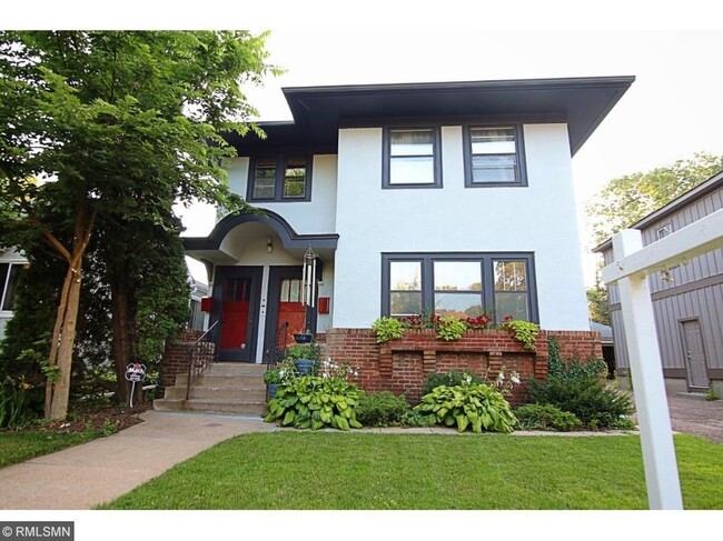 Building Photo - 3536 /3538 Girard Ave S Unit 3538