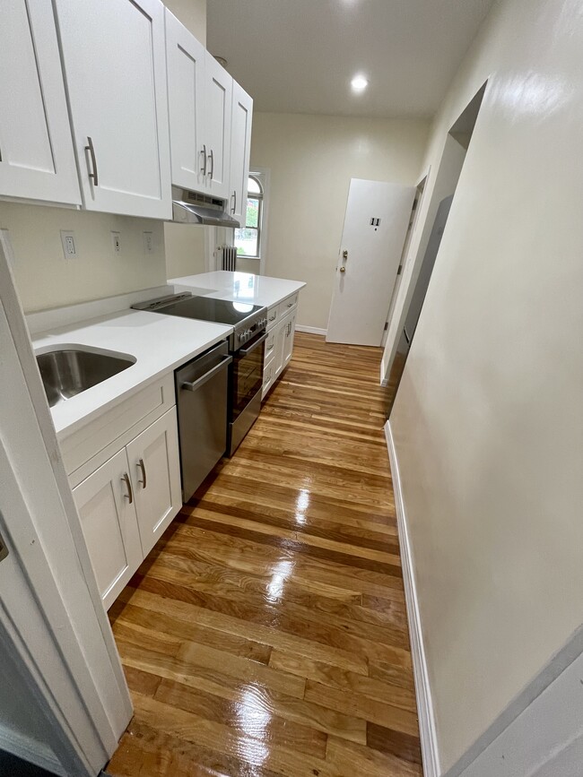 Building Photo - 25 Aberdeen St Unit 11 Rental