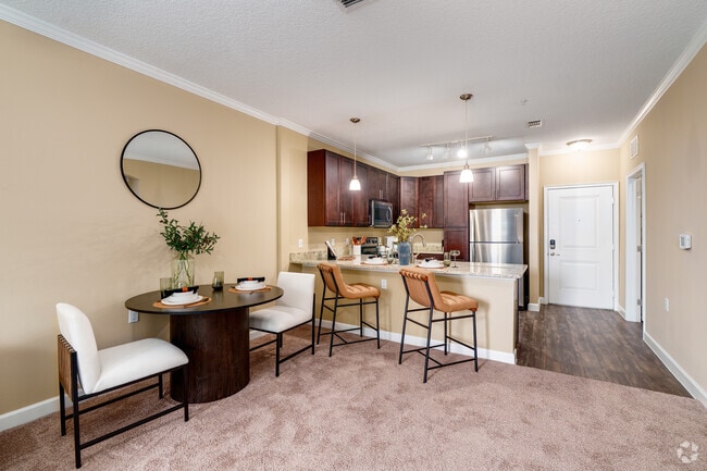 1BR, 1BA - 821SF - Dining Room