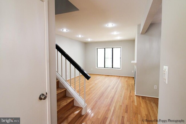 Photo - 20423 Meadow Pond Pl