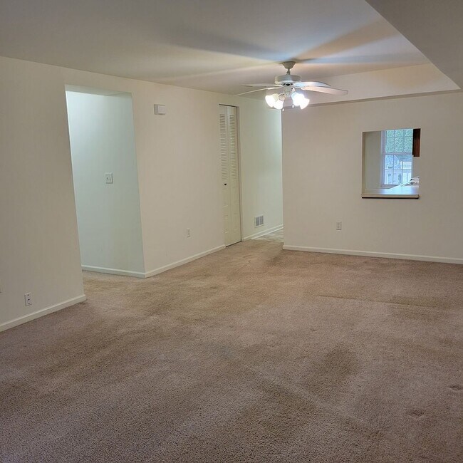 Photo - Grandview Apartments (62gr)
