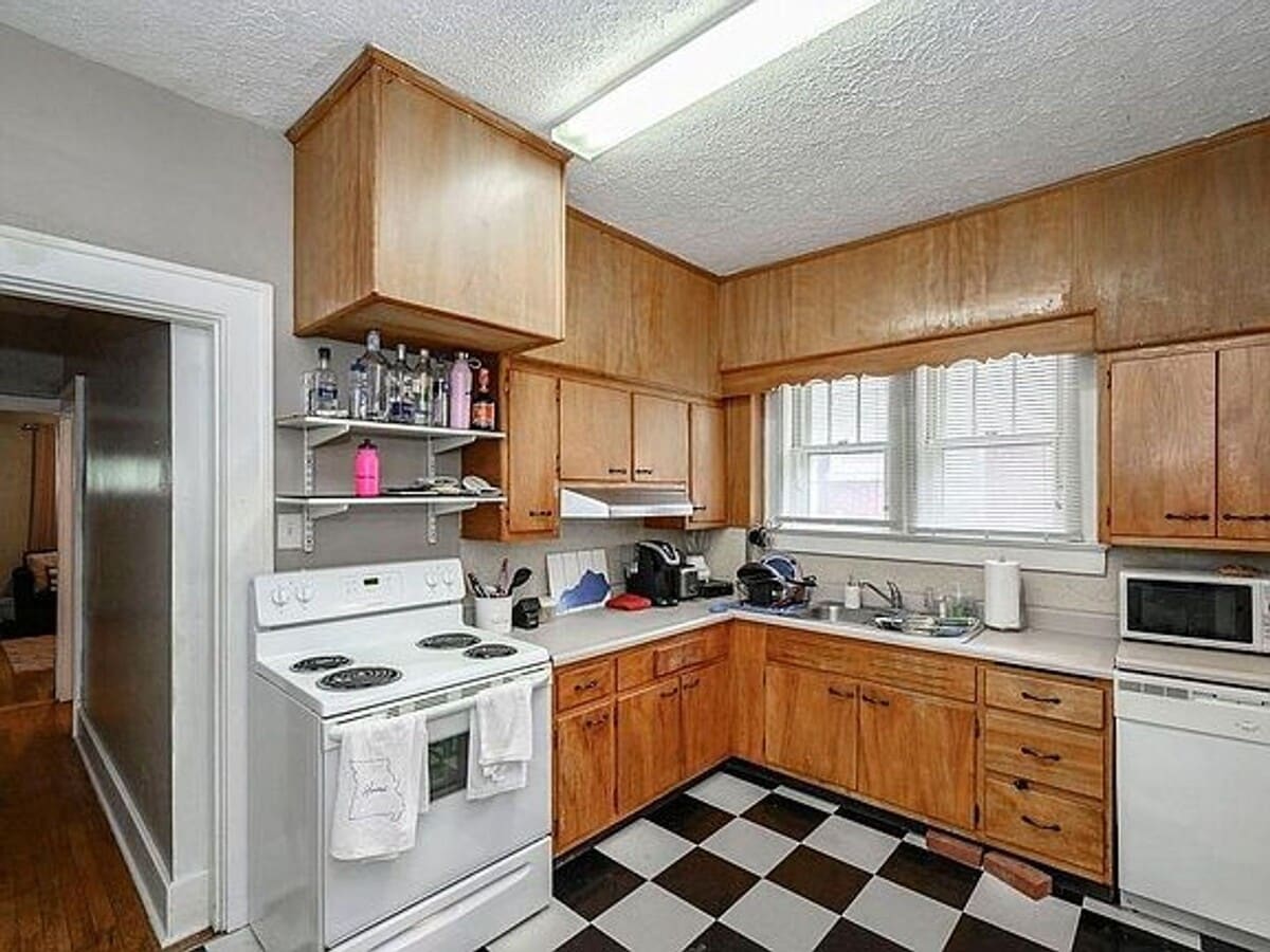 Photo - 222 University Ave Apartment Unit A