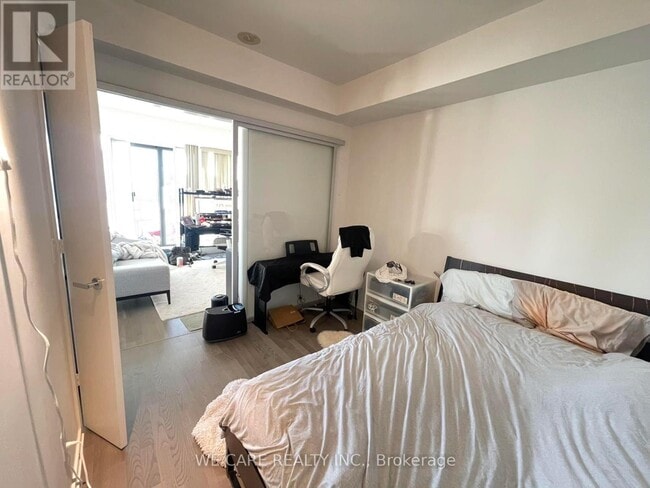 Photo - 1 Bloor St E Unit 3502