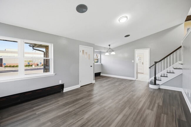 Photo - 3410 Calwagner St