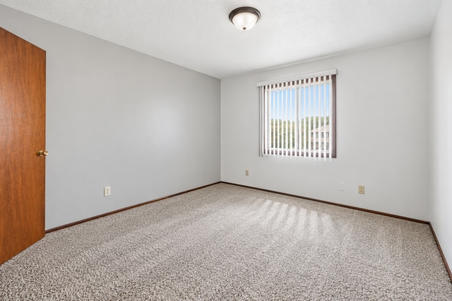 Edgemont Park Apartments