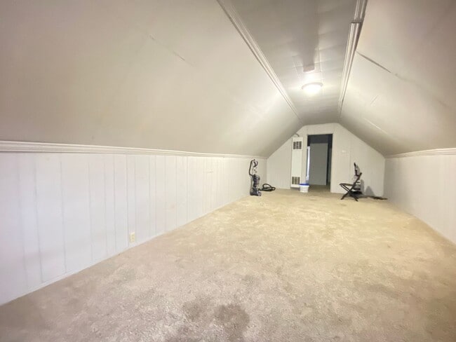 Photo - 2240 White Oak Ave Unit Front