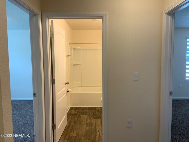 Photo - 1763 Eagle View Way