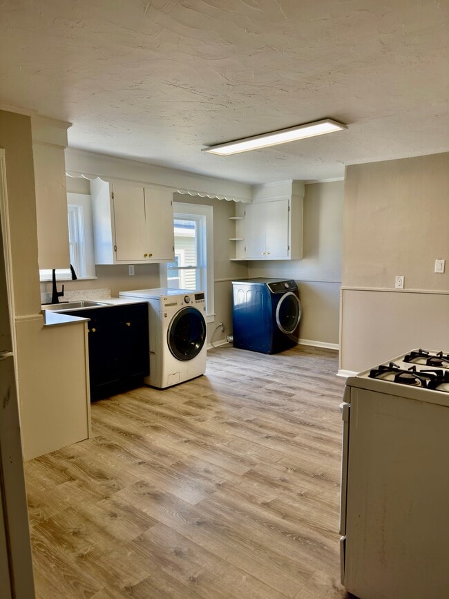 Photo - 103 Powell St Unit 2nd Floor