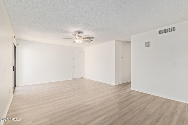 Photo - 8714 W Amelia Ave