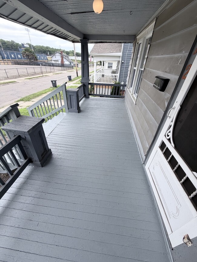 Photo - 512 Inman St