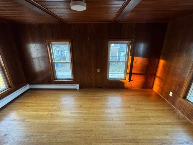 Photo - 12 Walnut St