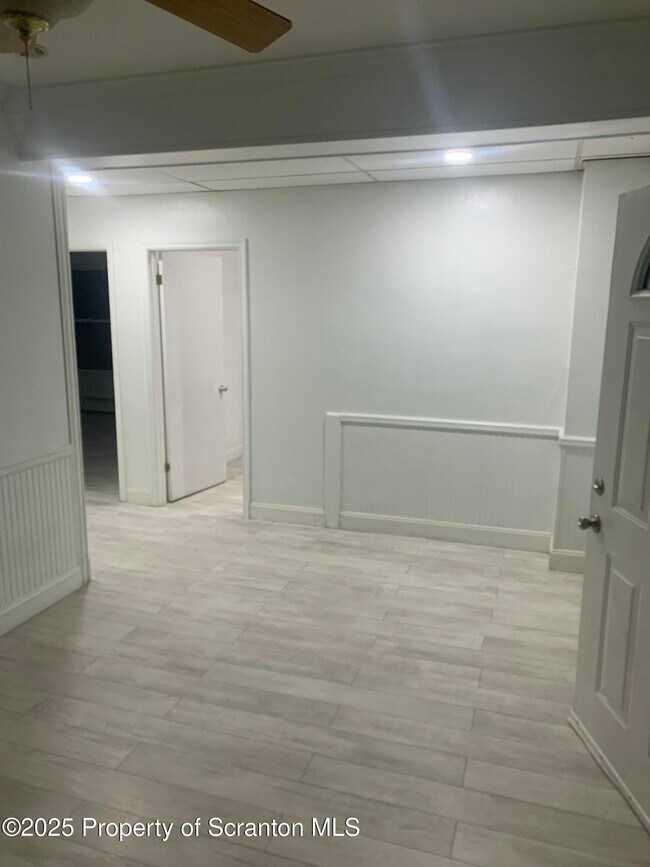 Photo - 120 Ridgeway St