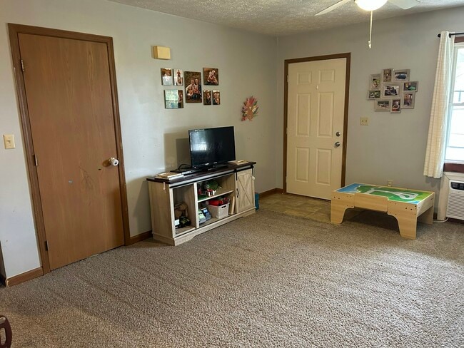 Photo - 189 N 4th St