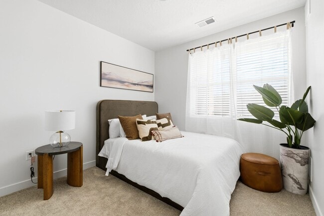 Photo - The Henley Apartments