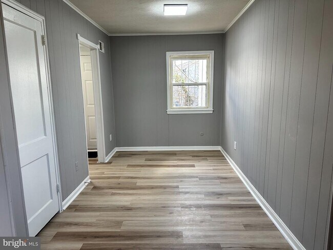 Photo - 2627 Colebrooke Dr