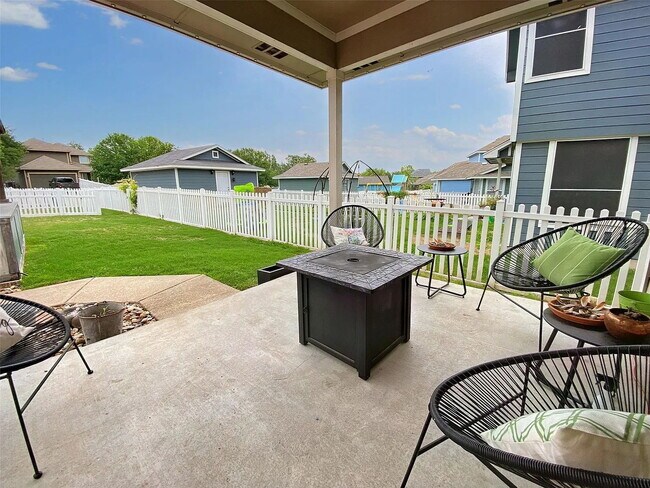 "Charming 3-Bedroom Retreat in Kyle, TX with Spacious Living and Modern Comforts!"